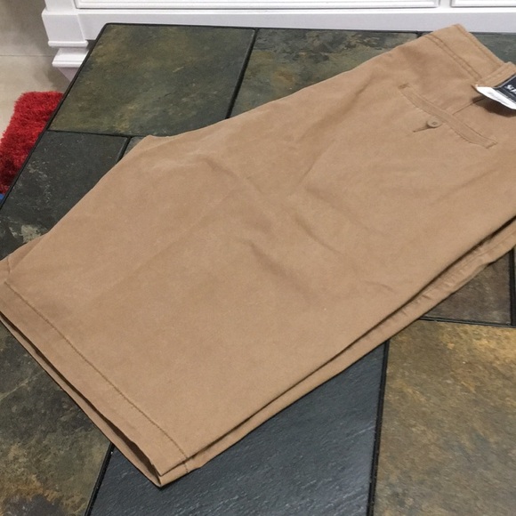 St. John’s Bay men’s Bermuda shorts brown, size 42 NWT - Picture 1 of 12
